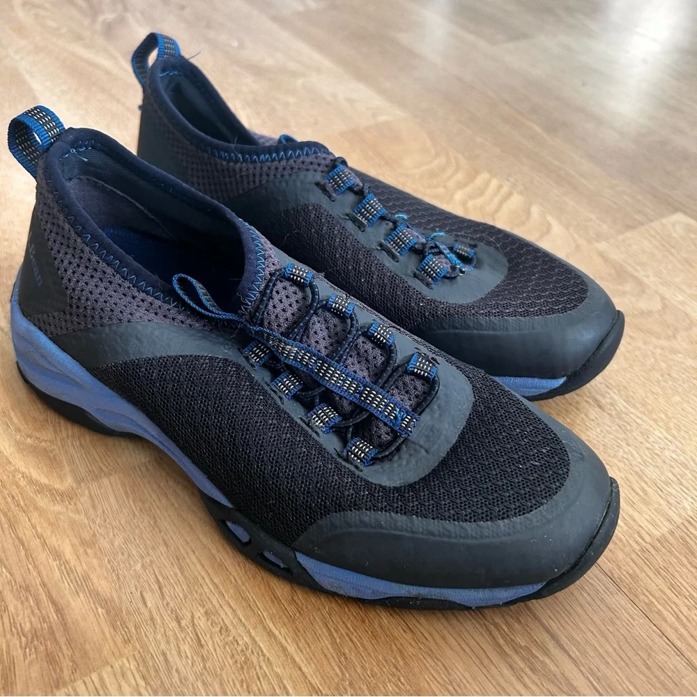L.L.Bean boy’s blue shoes sneakers trainers